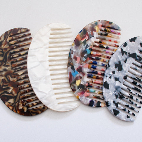 (CURVE) COMBS